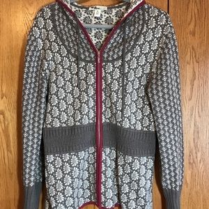 Like new knitted hooded zip sweater